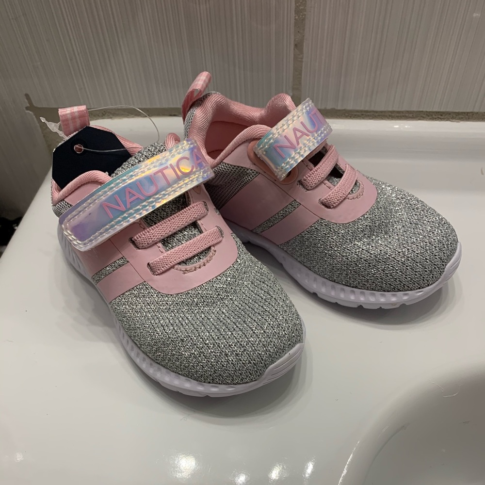 Toddler girl Nautica sneakers 👟